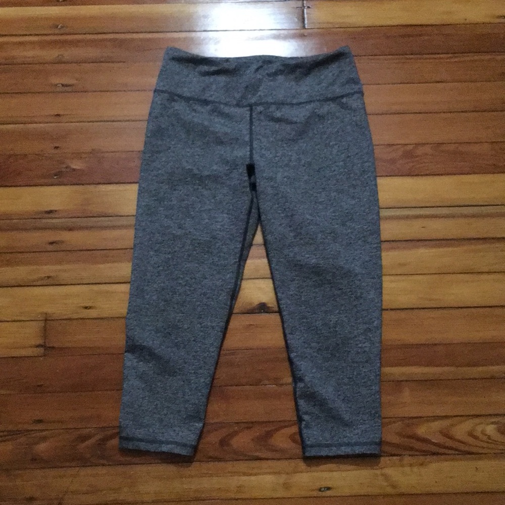 VSX Crop Leggings